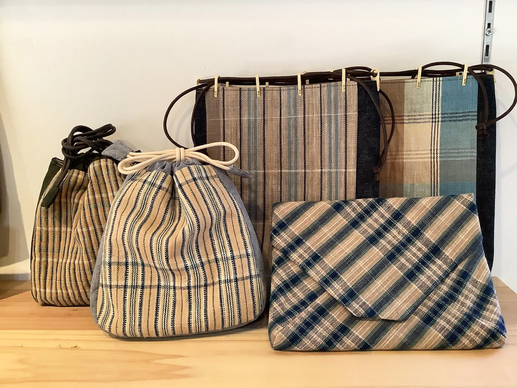 糸を紡ぎ伝統を紡ぐ「工芸の店KABURA」 | | 土曜は丹波市に -SATURDAY